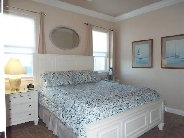 Harbor Moon L Stunning Trinidad Harbor Ocean Views
